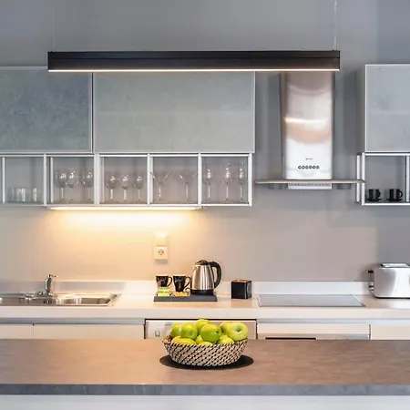 Heart Superior Loft Under Acropolis Apartment *