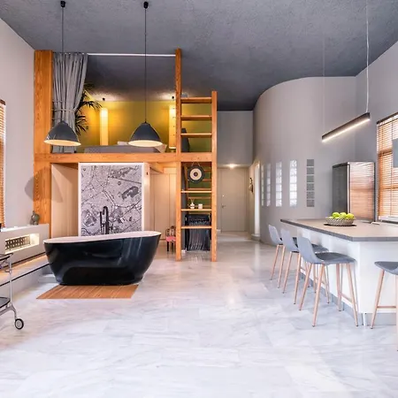 Heart Superior Loft Under Acropolis Athens